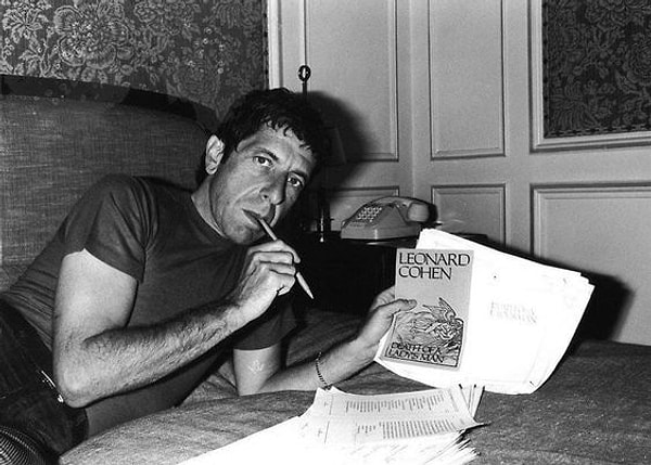 Leonard Cohen hayatını kaybetti