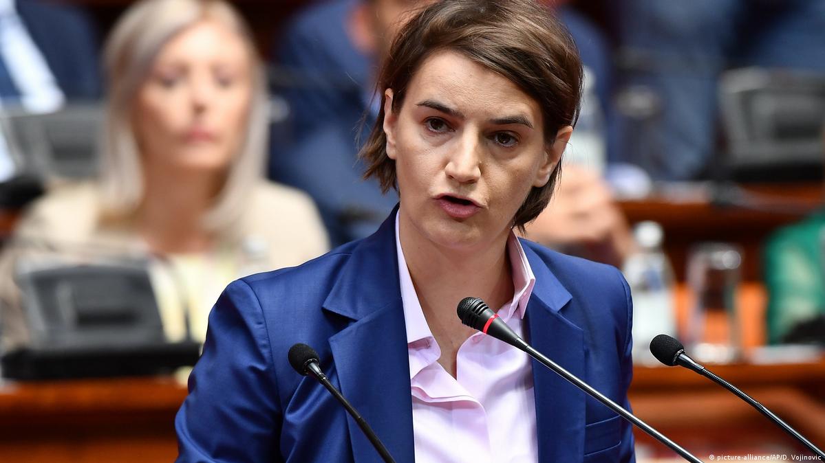 Ana Brnabiç muhafazakâr Sırbistan’ın ilk eşcinsel başbakanı oldu