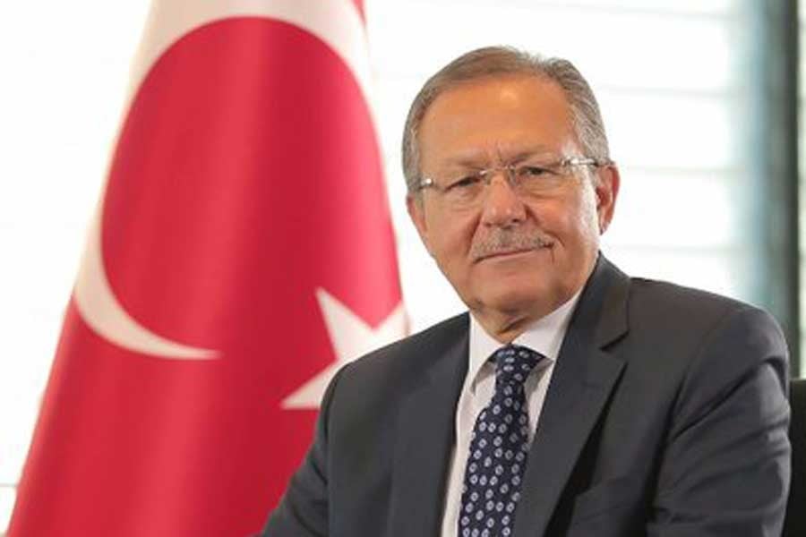 Ahmet Edip Uğur