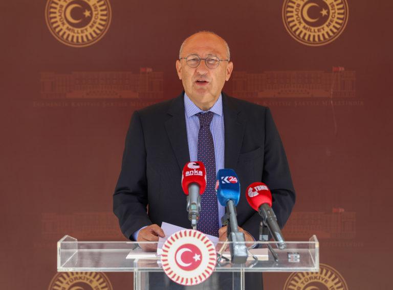 Gazeteciler eylülde