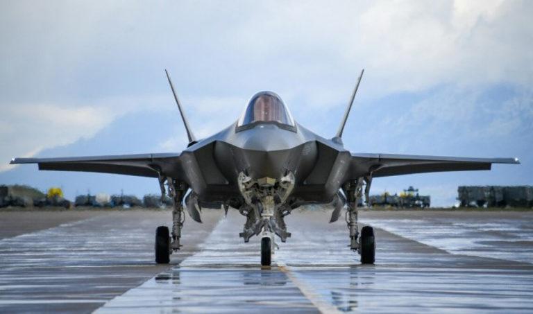 ABD, Rusya’dan S-400 hava savunma sistemi satın alması nedeniyle Türkiye'yi F-35 programından çıkarmıştı.