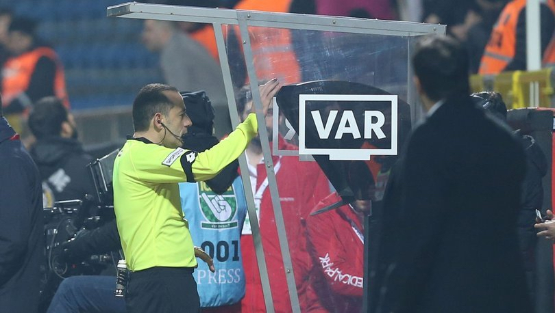 Süper Lig'deki VAR uygulaması tartışılıyor - Eski FIFA kokartlı hakem Vahap  Beyaz: "Bazı hakemler futbola değil, ceplerine hizmet ediyor" - Medyascope