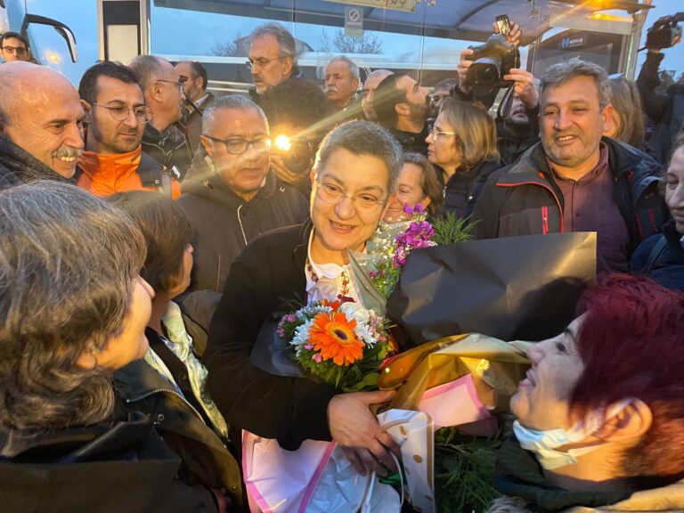 Şebnem Korur Fincancı'nın cezaevinden çıktığı anlar