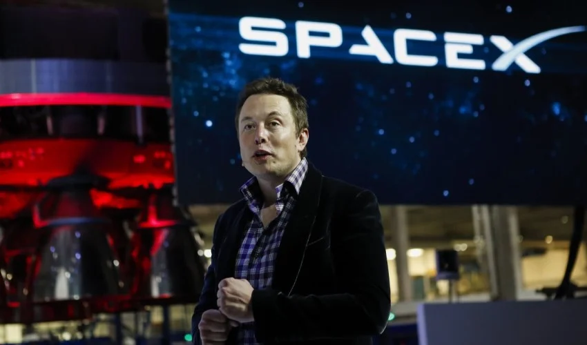 SpaceX, borsaya açılma süreci kapsamında yaklaşık 75 milyar dolar kaynak yaratmayı hedeflediğini açıkladı. Bu hamleyle, Elon Musk dünyanın ilk trilyoneri olabilir.