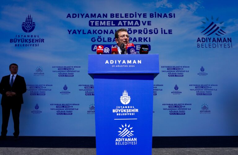 İBB Başkanı Ekrem İmamoğlu, Adıyaman'da temel atma ve açılış törenine katıldı