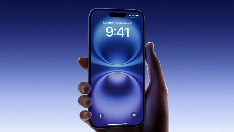 Apple, ChatGPT ile desteklenen iPhone 16’yı tanıttı.