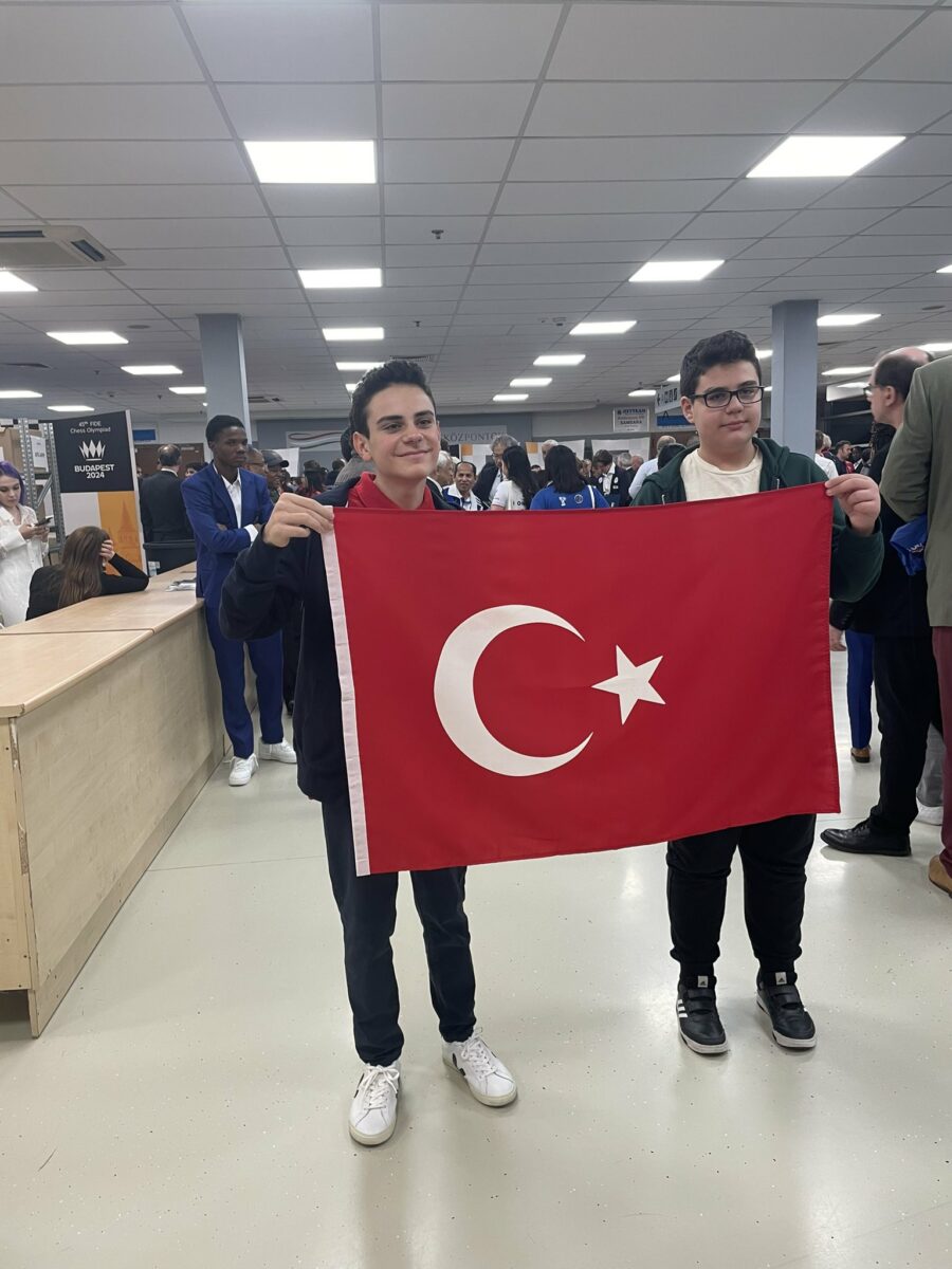 Ediz Gürel ve Yağız Kaan Erdoğmuş