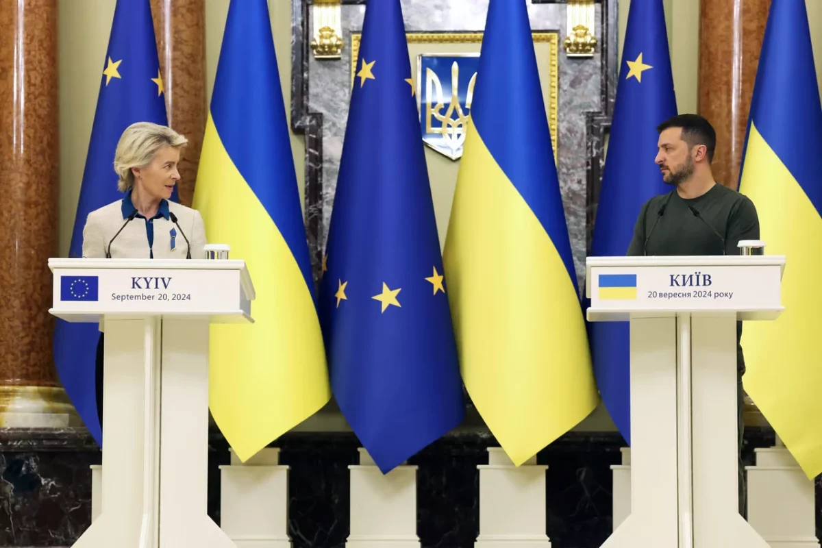 AB Komisyonu Başkanı Ursula von der Leyen ve Ukrayna Devlet Başkanı Volodimir Zelenskiy.