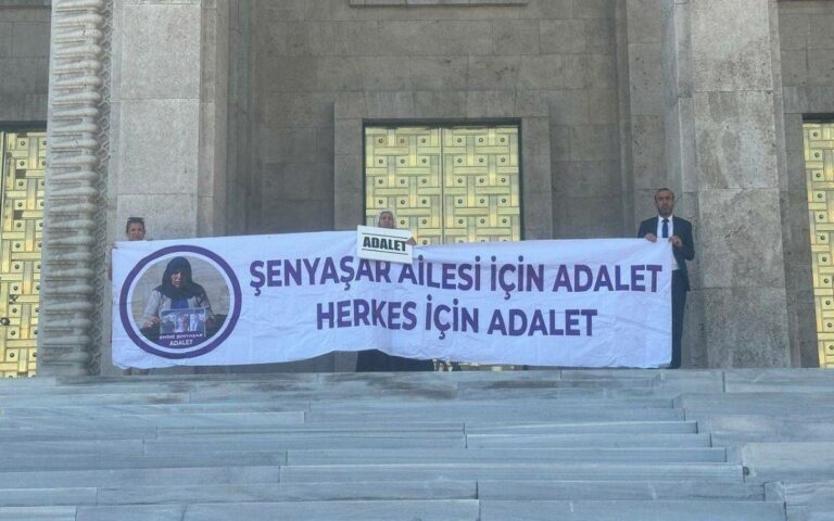 Emine Şenyaşar, sağlık problemleri sebebiyle TBMM’deki eylemine 32. gününde yeniden ara vermek zorunda kaldı