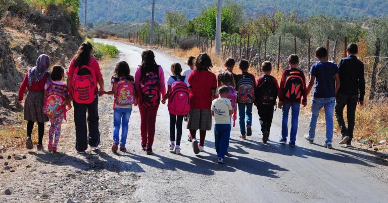 Van-Gürpınar'da taşımalı eğitim: Mağduriyetlere her gün yenisi ekleniyor