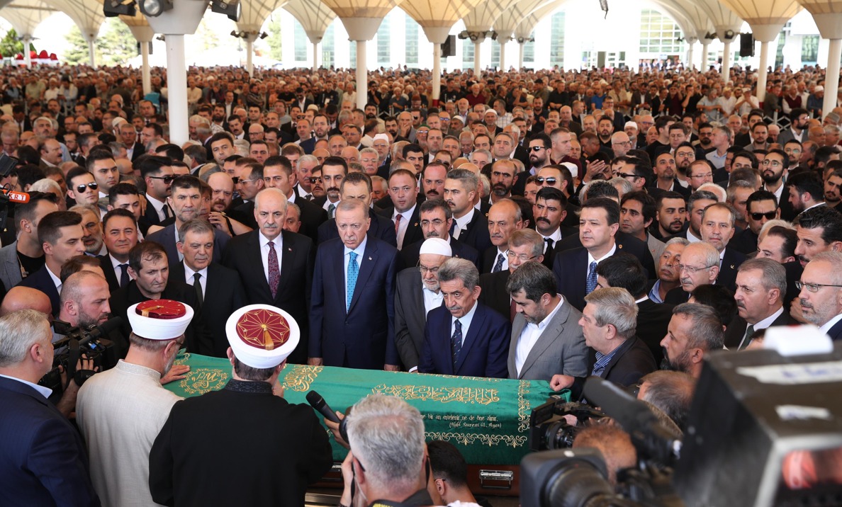 Recai Kutan son yolcuğuna uğurlandı