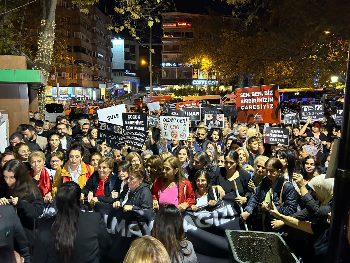 CHP Kadın Kolları Başkanlığı tarafından 11 Ekim Dünya Kız Çocukları Günü kapsamında düzenlenen yürüyüş engellendi