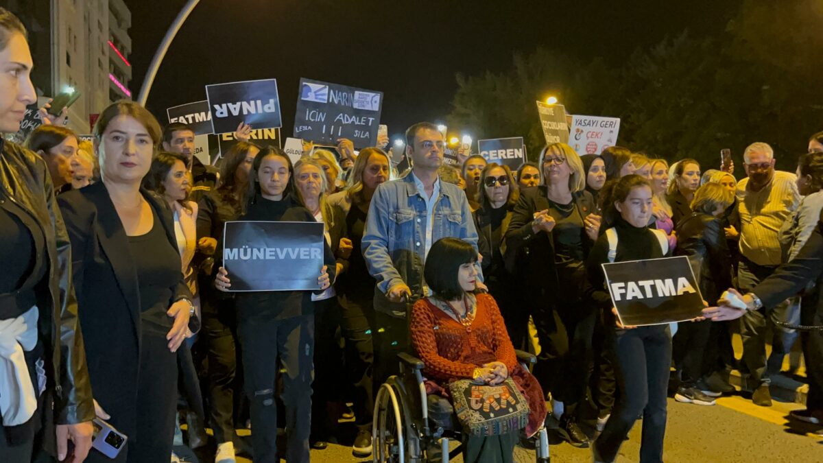 CHP Kadın Kolları Başkanlığı tarafından 11 Ekim Dünya Kız Çocukları Günü kapsamında düzenlenen yürüyüş engellendi