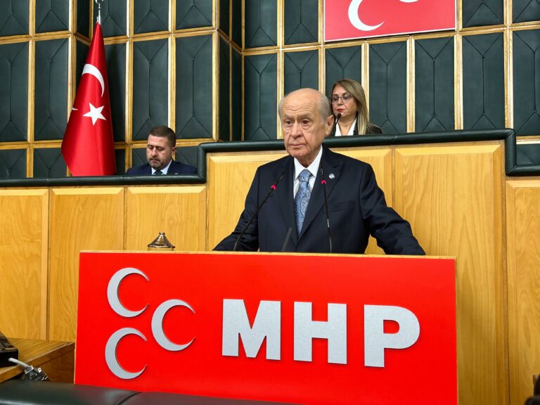 Devlet Bahçeli çözüm süreci tartışmaları hakkında sert konuştu