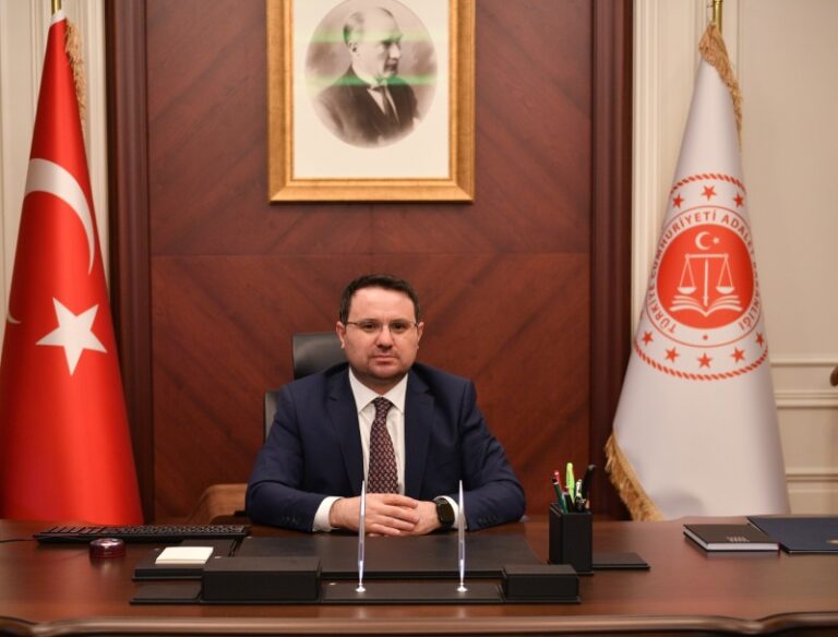 akın gürlek