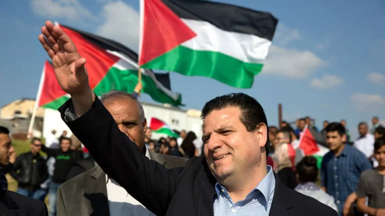 Ayman Odeh, Netanyahu'ya "seri katil" dedi.