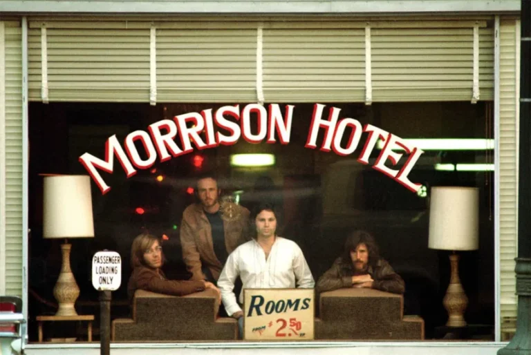 The Doors'un efsane albümüne ilham veren Morrison Hotel yandı.