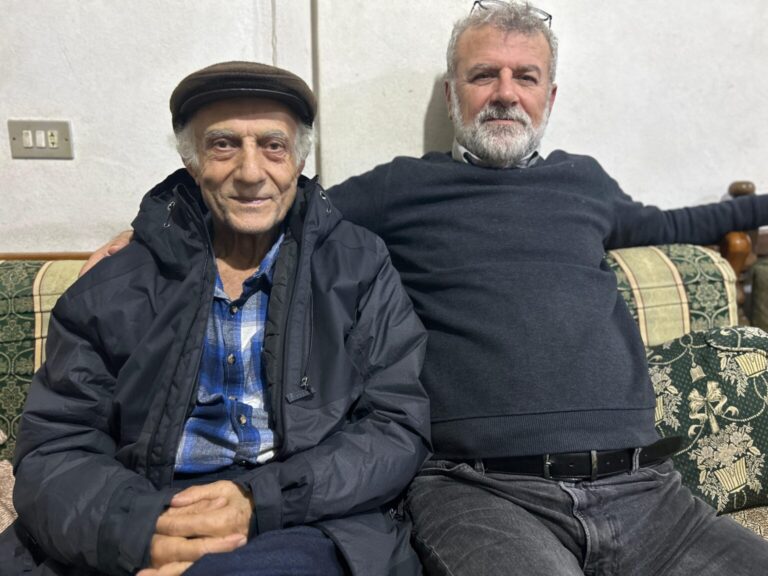 “Suriye Demokrasi Topluluğu”nu kuran Suriye'nin komünistleri, Suriye'nin geleceğine dair fikirlerini Göksel Göksu'ya anlattı.