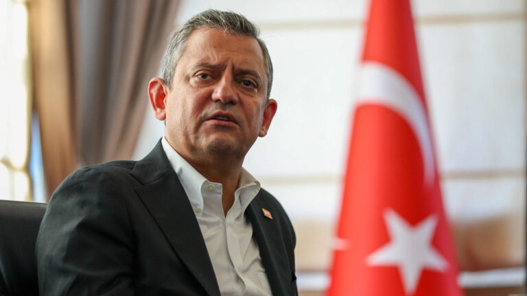 Özgür Özel İmralı