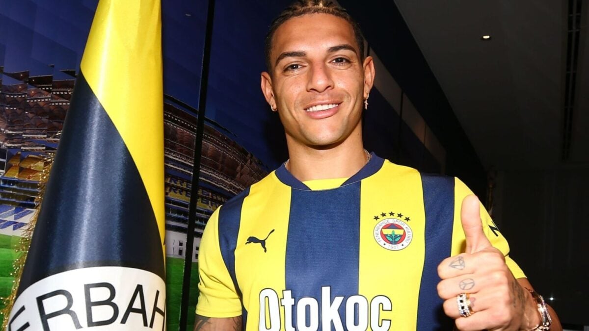 Diego Carlos, Fenerbahçe ile anlaştı.