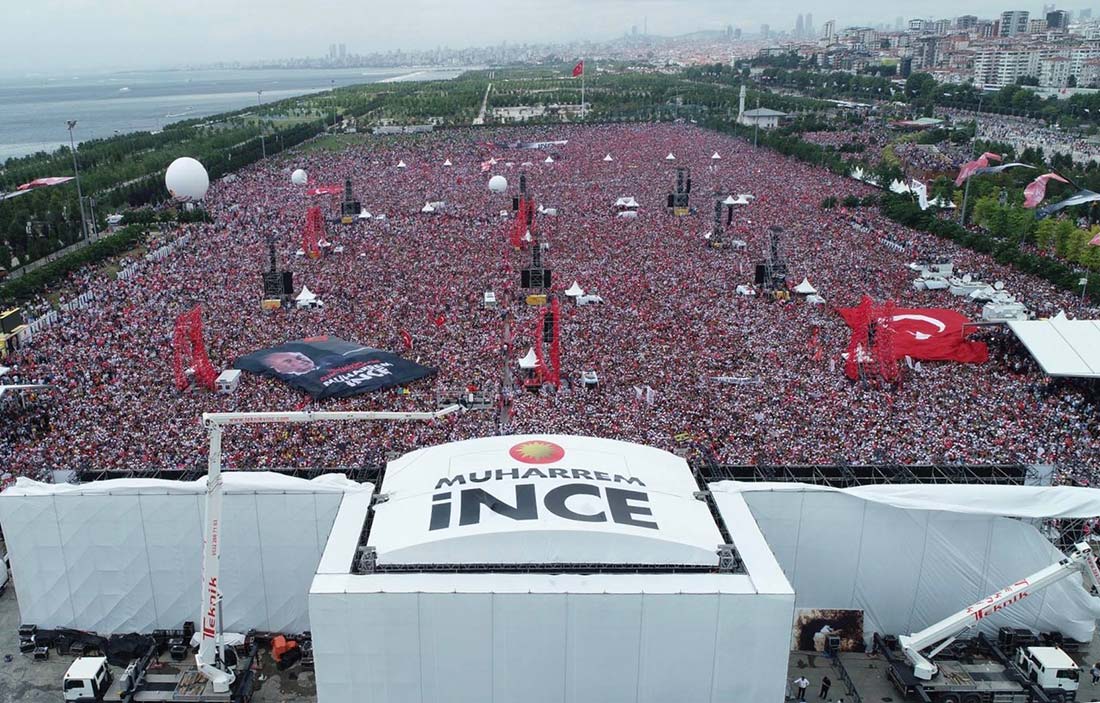 Muharrem İnce'nin Maltepe mitinginde çekilen bir drone görüntüsü.
