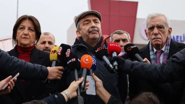 DEM Parti İmralı heyeti