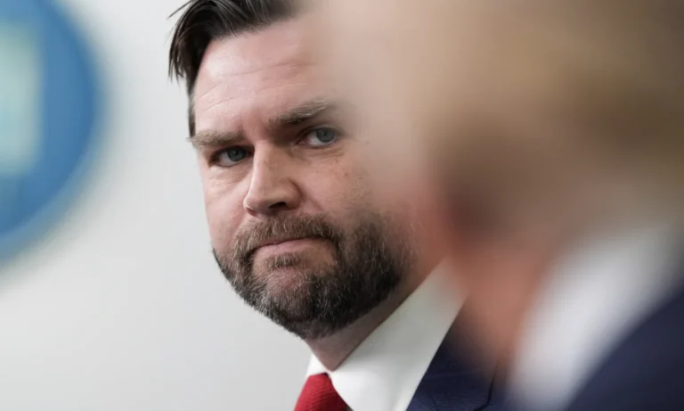 Simon Jenkins yazdı: "Evet, bu adamlar yalancı ve ikiyüzlü. Fakat Avrupa hakkında acı bir gerçeği söylüyorlar"