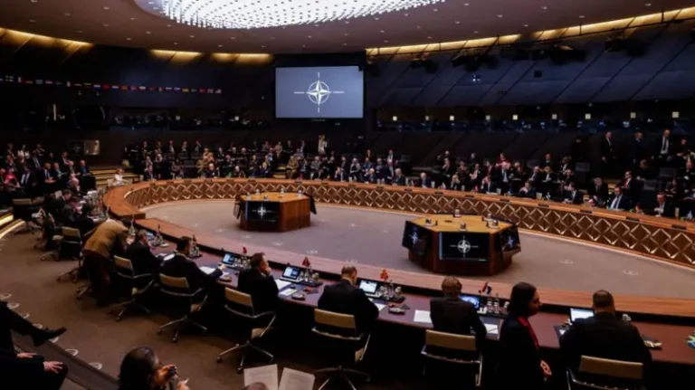 NATO'da Ukrayna çatlağı: Trump'ın Putin hamlesi rahatsızlık yarattı.