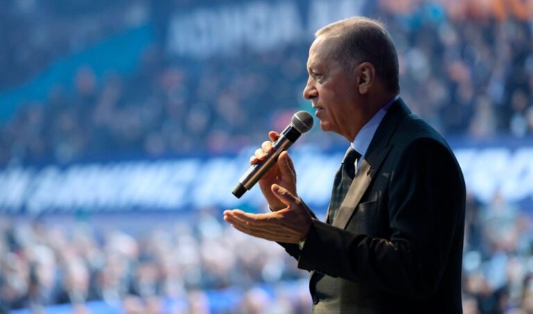 Erdoğan, AKP Kongresi'nde.
