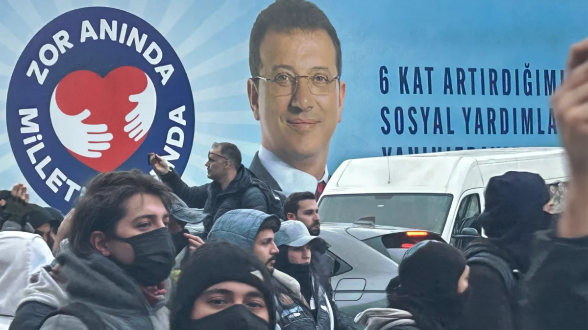 Turkey Media blackout over İmamoglu protests_3