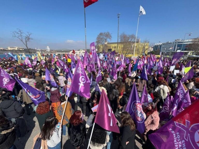 8 Mart'ta kadınlar Türkiye'nin dört bir yanında sokaklardaydı