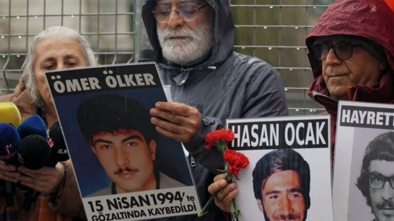 Cumartesi Anneleri 1046. haftada Ömer Ölker için adalet istedi