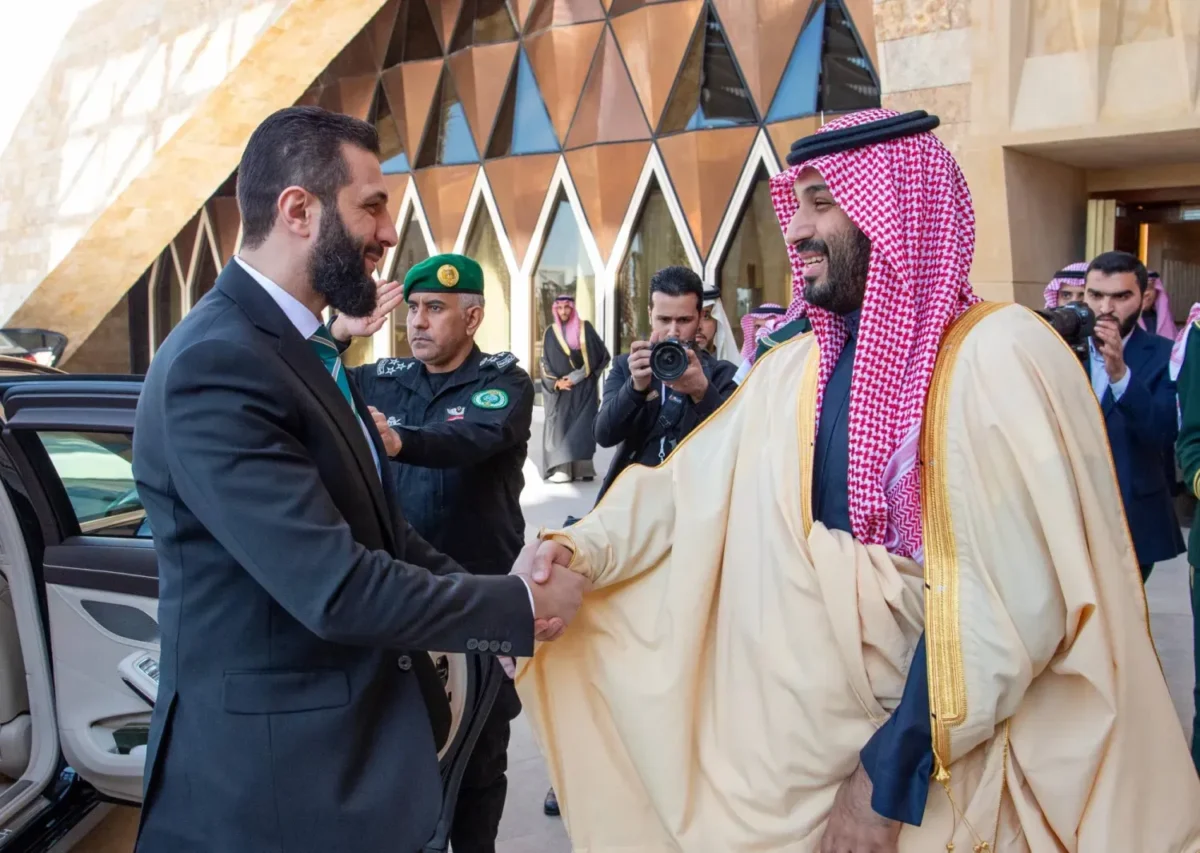 Ahmed eş Şara ve Muhammed bin Selman