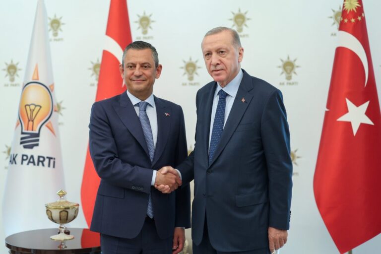 Erdoğan'ın ve Türkiye'nin yeni bir "yumuşama/normalleşme" sürecine ihtiyacı var.