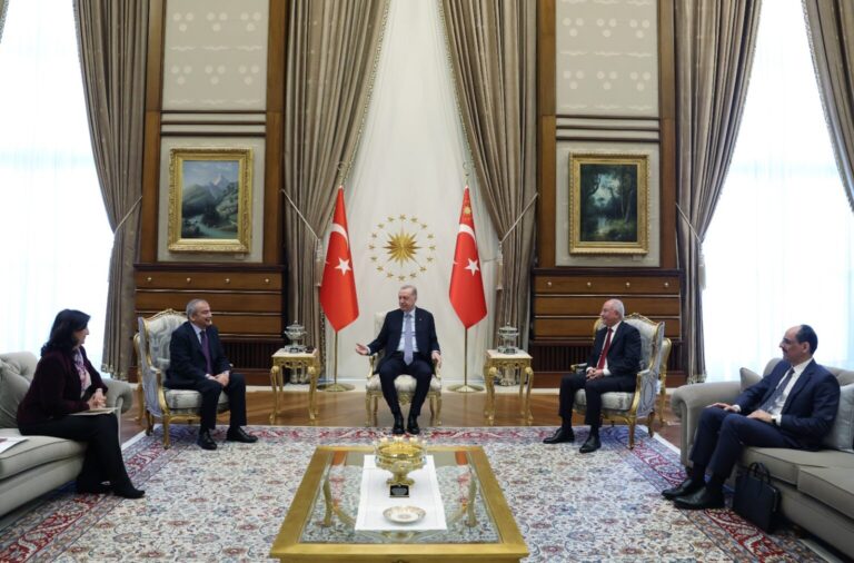 DEM Parti heyeti Külliye'de Erdoğan ile görüştü