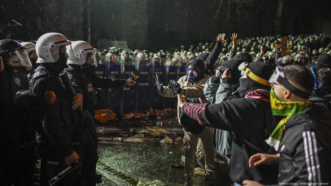 İmamoğlu protestoları: 20 genç hakkında tahliye kararı
