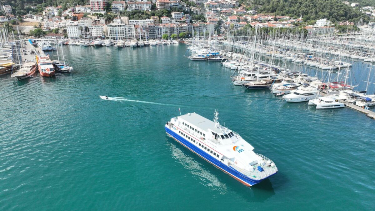Fethiye-Rodos feribot seferleri başladı