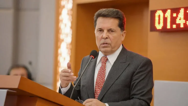 Esenyurt Belediye Başkanı Ahmet Özer.