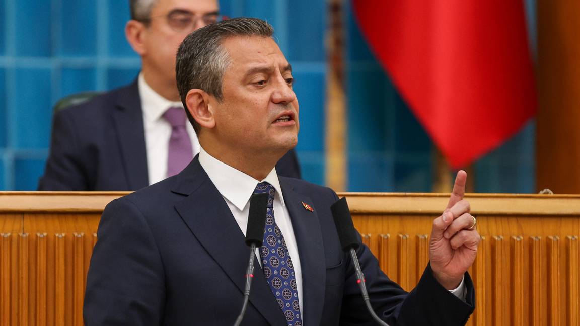 Özgür Özel Akın Gürlek'e İBB'den araç tahsis edildiğini öne sürdü