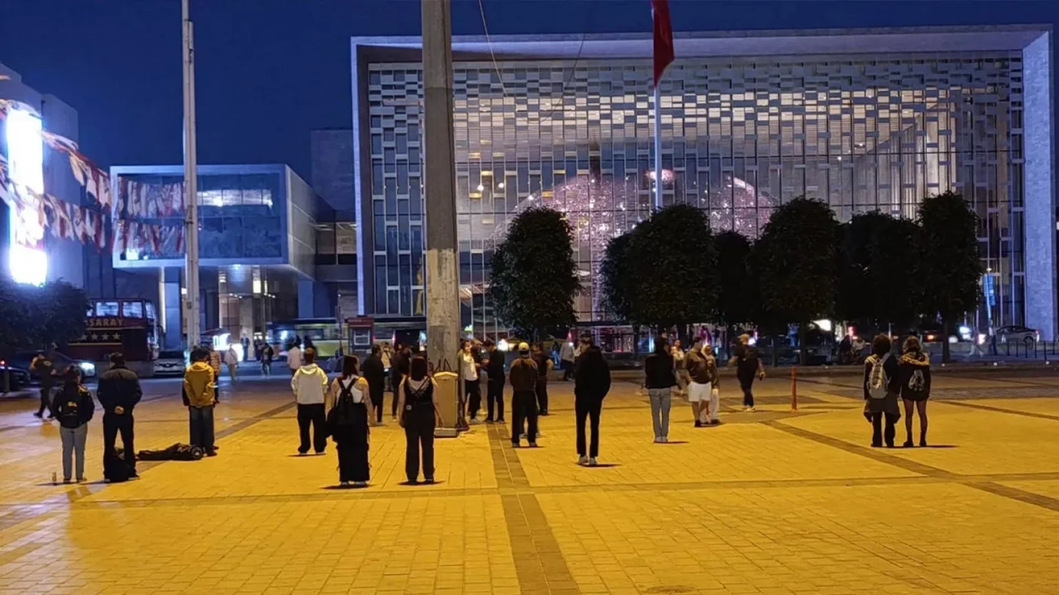 19 youth charged following demonstration commemorating anniversary of Gezi protests1