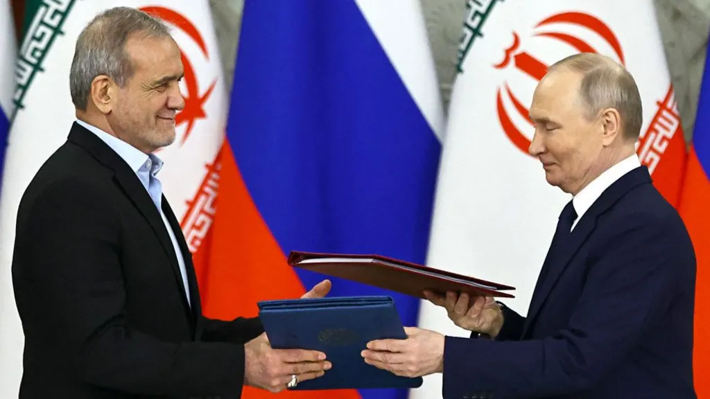 Putin ve Pezeşkiyan