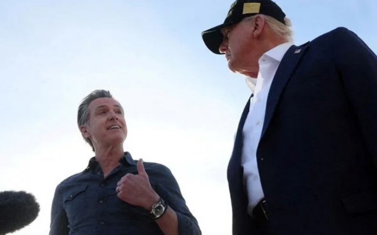 Kaliforniya Valisi Gavin Newsom ve Donald Trump.