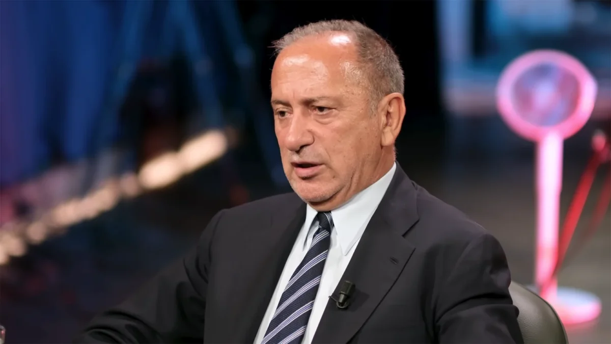 Turkey Mayor's lawyer, prominent journalist among latest arrests_1