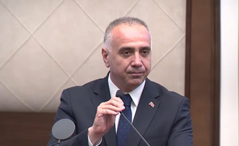 Büyükçekmece Belediye Başkanvekili Ahmet Şahin oldu