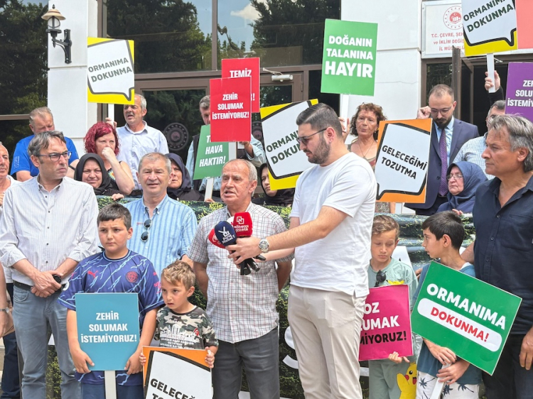 Tahtalı halkı ÇED'siz beton santrali kararına karşı eylem yaptı