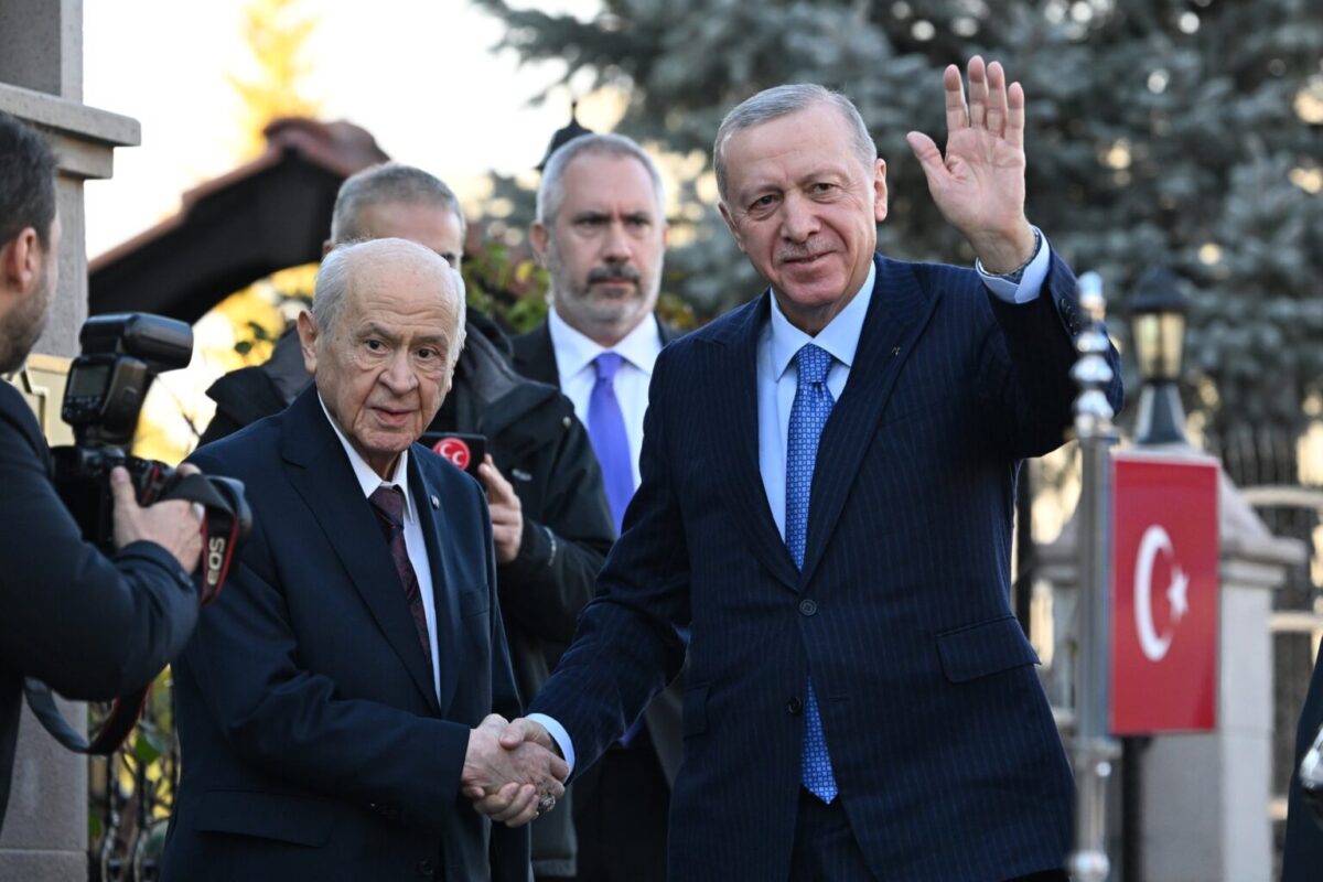 Edgar Şar: "Türkiye'de rejim değişikliği girişimi var"