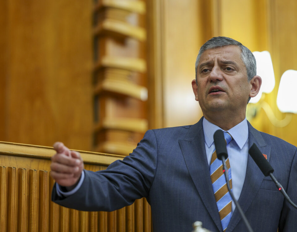 Mümtaz'er Türköne yazdı: Şeytanın işleri?