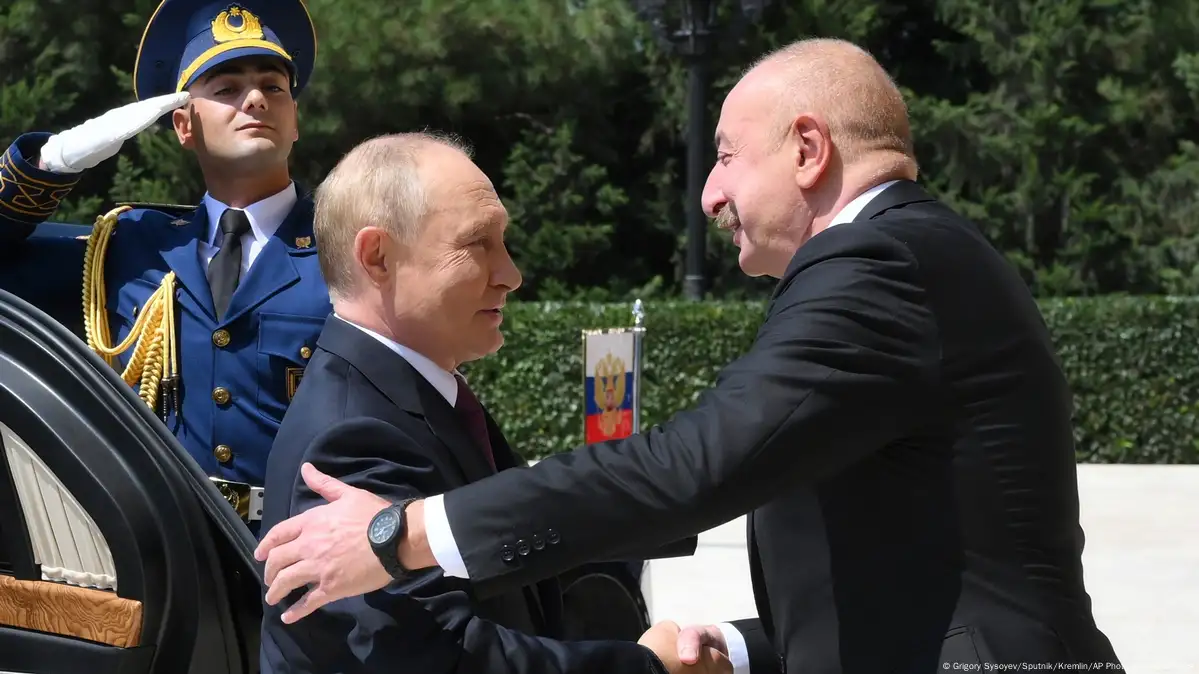 Rusya Devlet Başkanı Vladimir Putin ile Azerbaycan Cumhurbaşkanı İlham Aliyev.