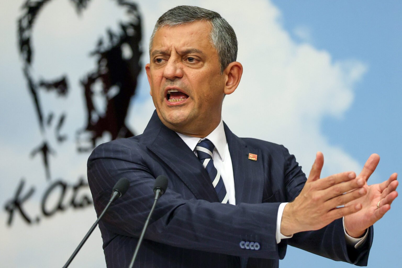 Özgür Özel