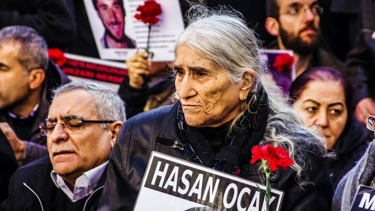Emine Ocak, 30-year human rights vigil icon in Turkey, dies at 89_1
